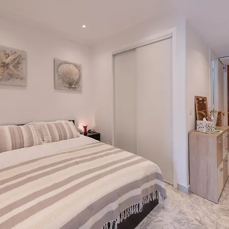 Garavan Avec Piscine A Proximite Italie Et Monaco 아파트