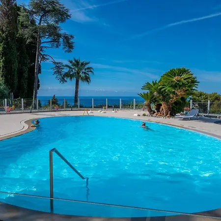 Garavan Avec Piscine A Proximite Italie Et Monaco *